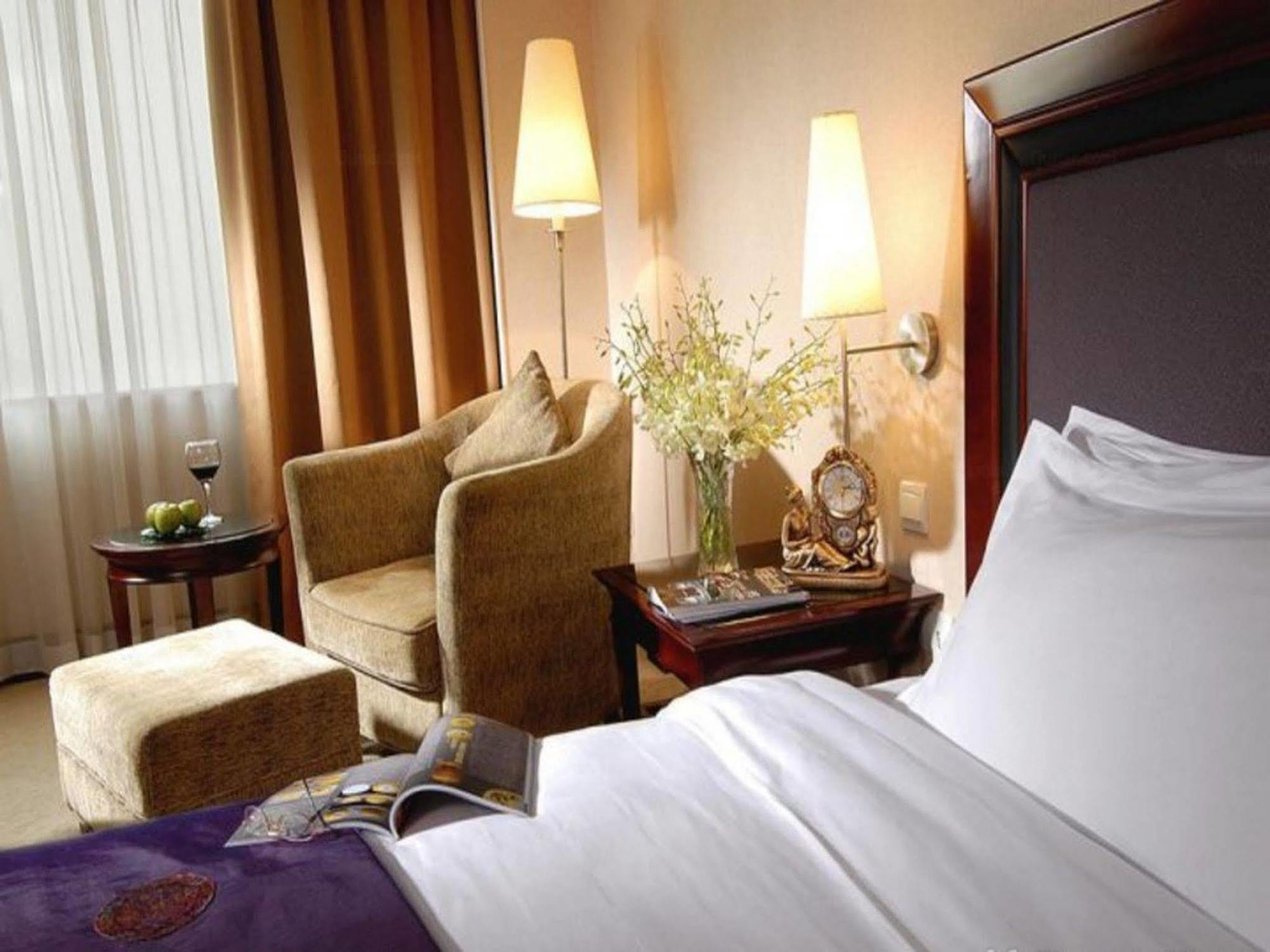 Yucca Hotel Jiangmen Exterior photo
